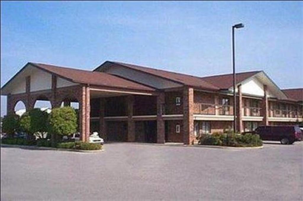 Inn Of Clanton Buitenkant foto